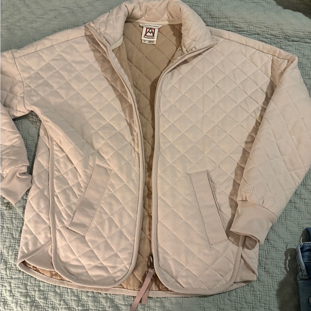 Avalanche Quilted cream Puffer Jacket